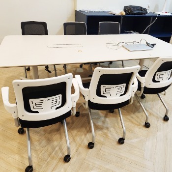 KI 매직로라 의자 MAG-201 회의실 휴게실 연수용 강의실